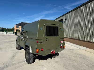 Land Rover Defender Wolf 009