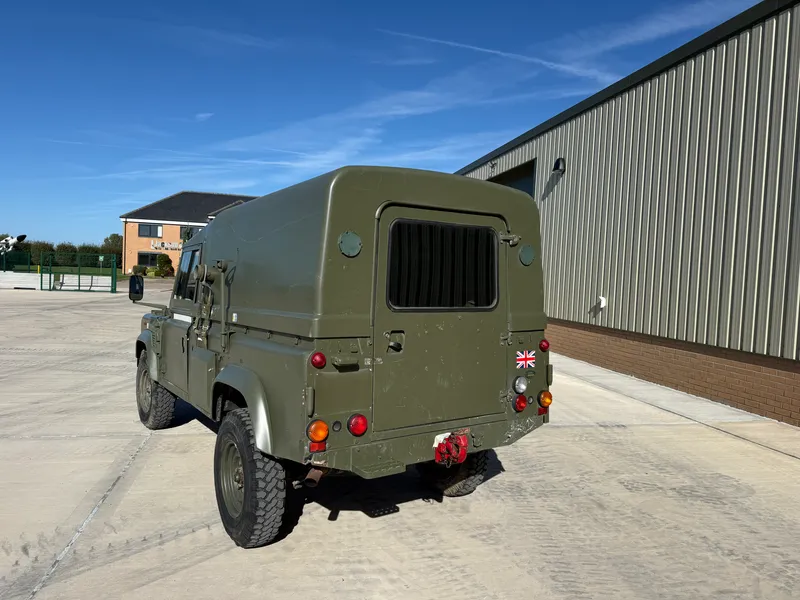 Land Rover Defender Wolf 009