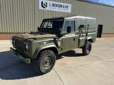Land Rover Defender Wolf 001
