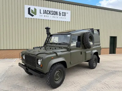 Land Rover Defender Wolf 110 Winterised/Waterproof 011