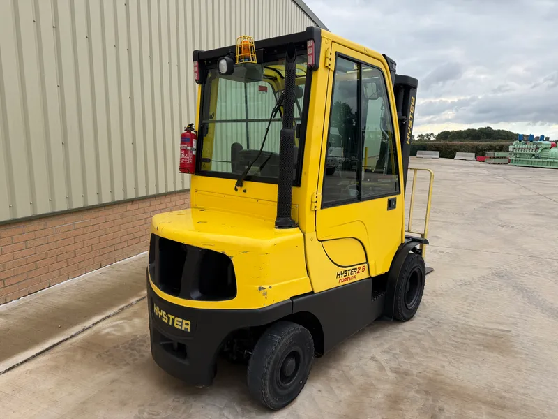 Hyster 2.5FT Forklift 003