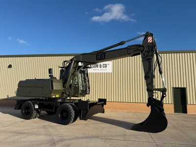 Caterpillar M318 Wheeled Excavator 001