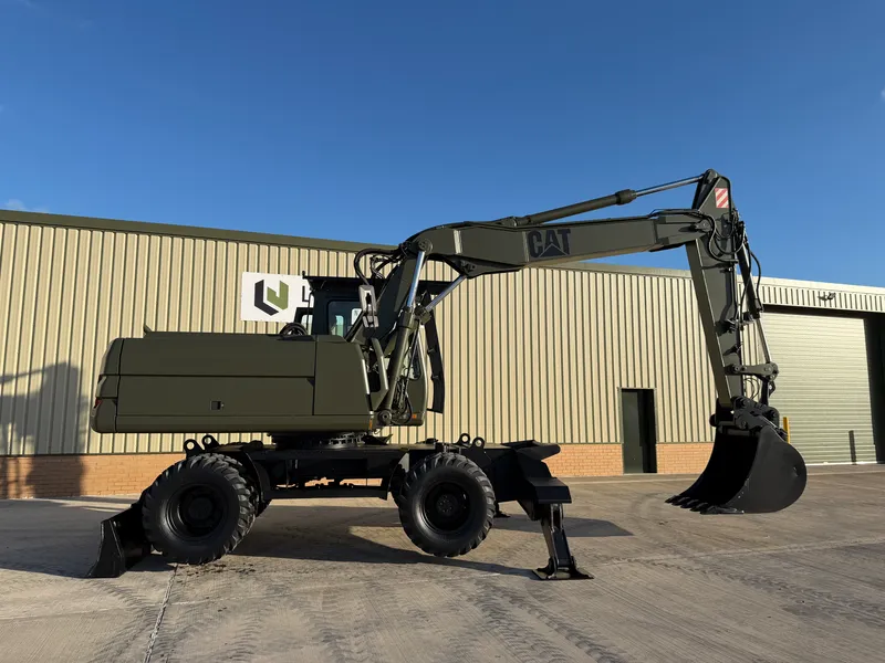 Caterpillar M318 Wheeled Excavator 013