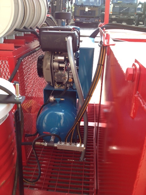 Bedford TM 6×6 (Demountable) Lube Truck