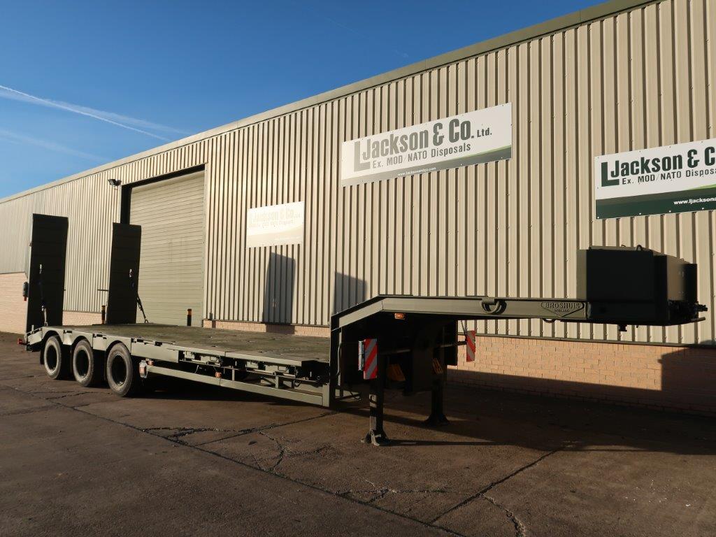 Broshuis E2130 Tri Axle Step Frame Low Loader Trailer