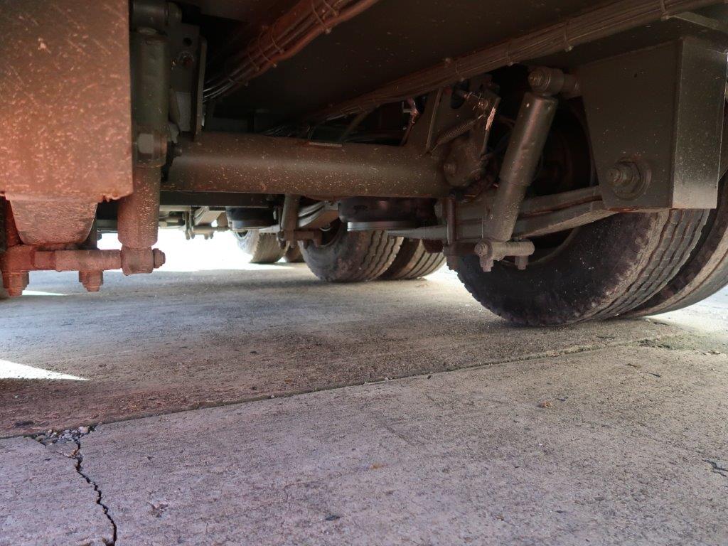Broshuis E2130 Tri Axle Step Frame Low Loader Trailer