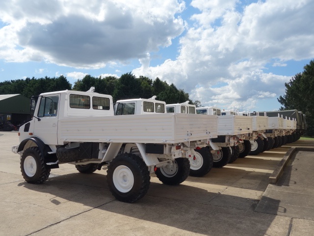 Mercedes Unimog U1300L 4×4 Drop Side Cargo Truck