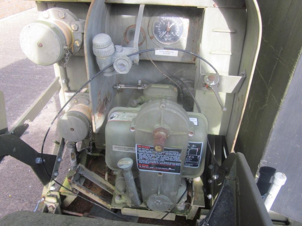De mountable fuel dispenser