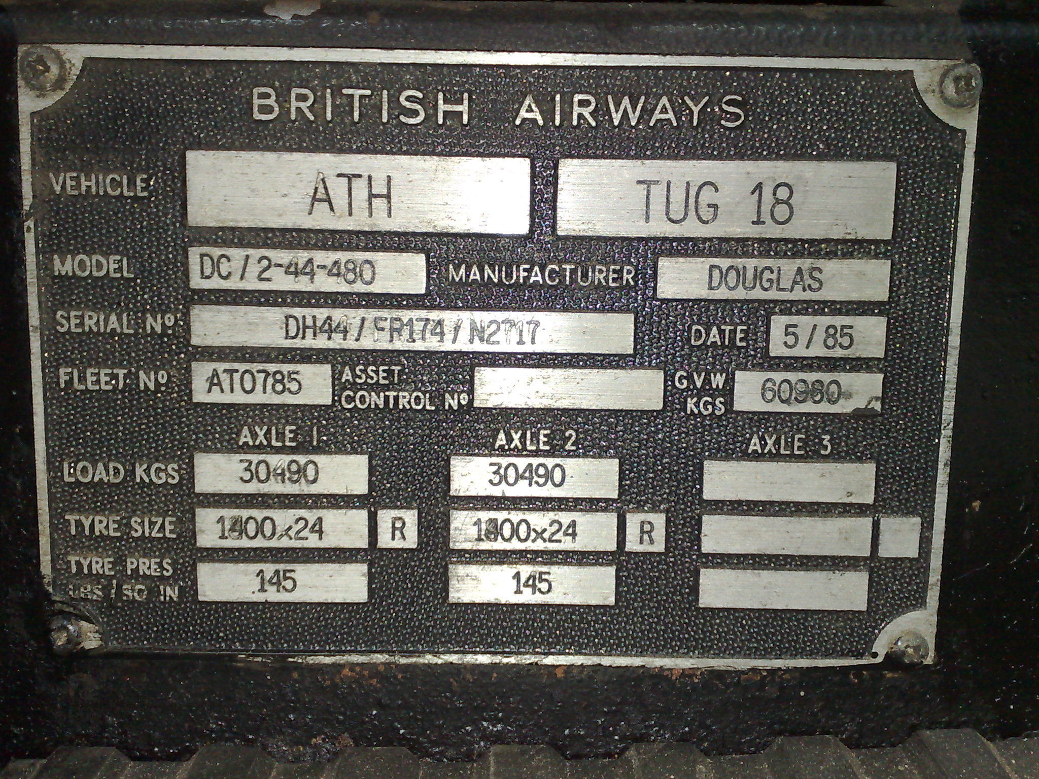Douglas DC12-44 Heavy Aircraft Tractor Tug