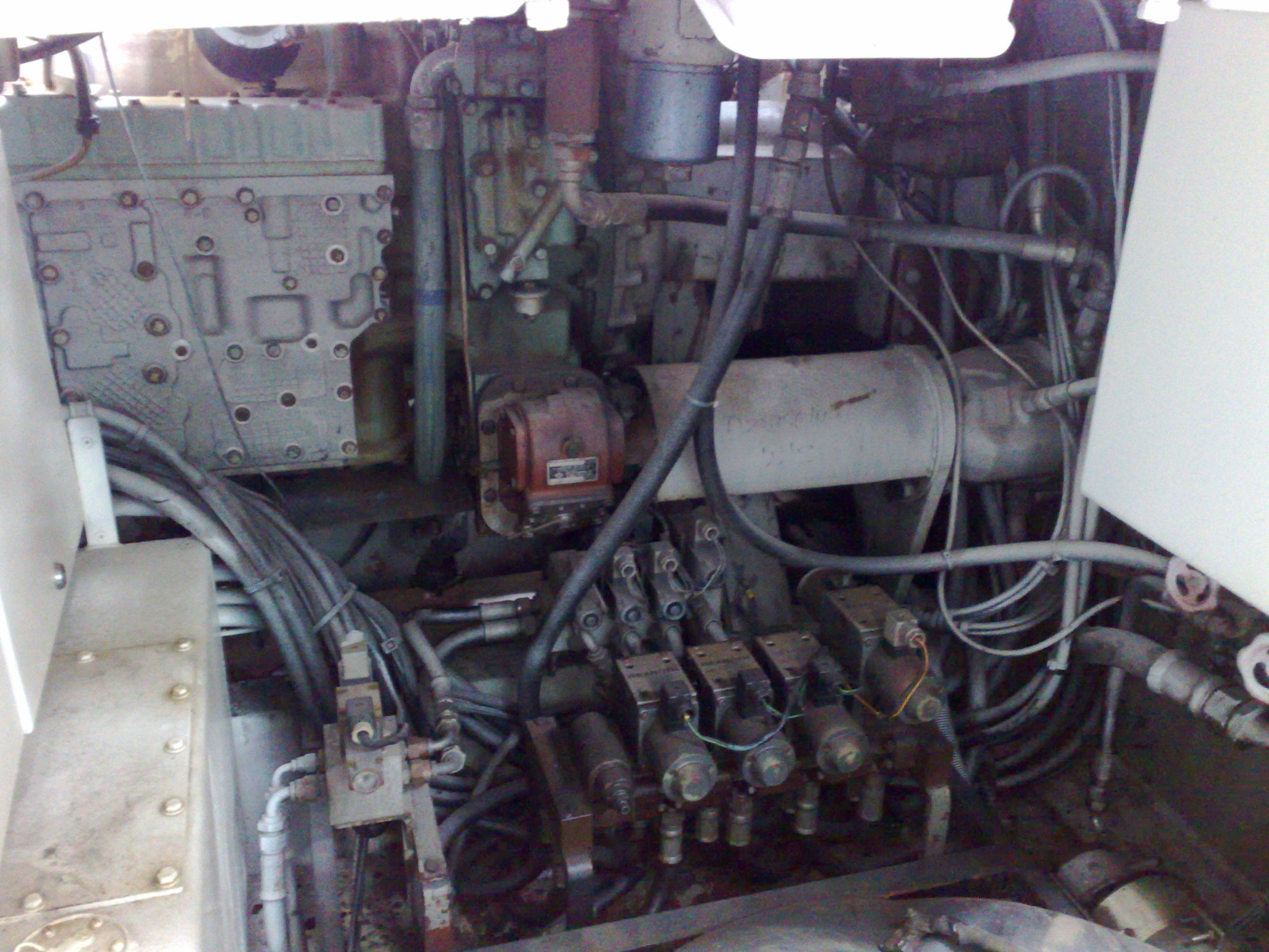 Douglas DC12-44 Heavy Aircraft Tractor Tug