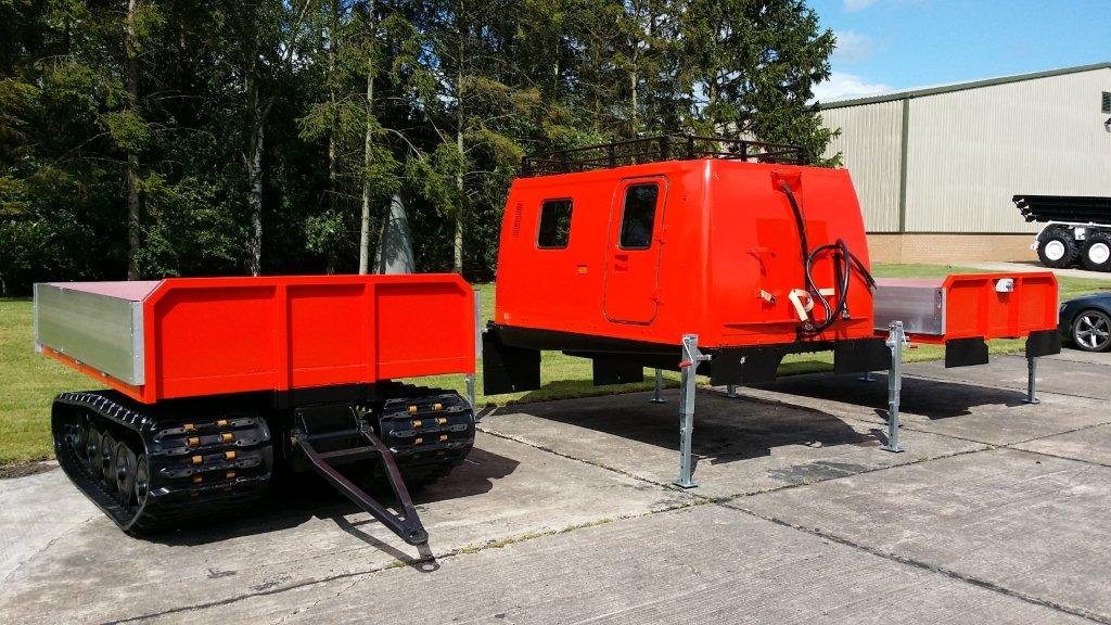 Hagglunds Bv206 Hard Top with Twist Locks