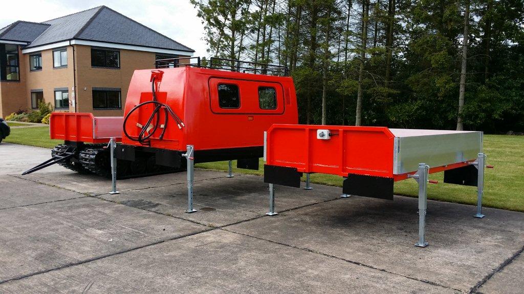 Hagglunds Bv206 Hard Top with Twist Locks