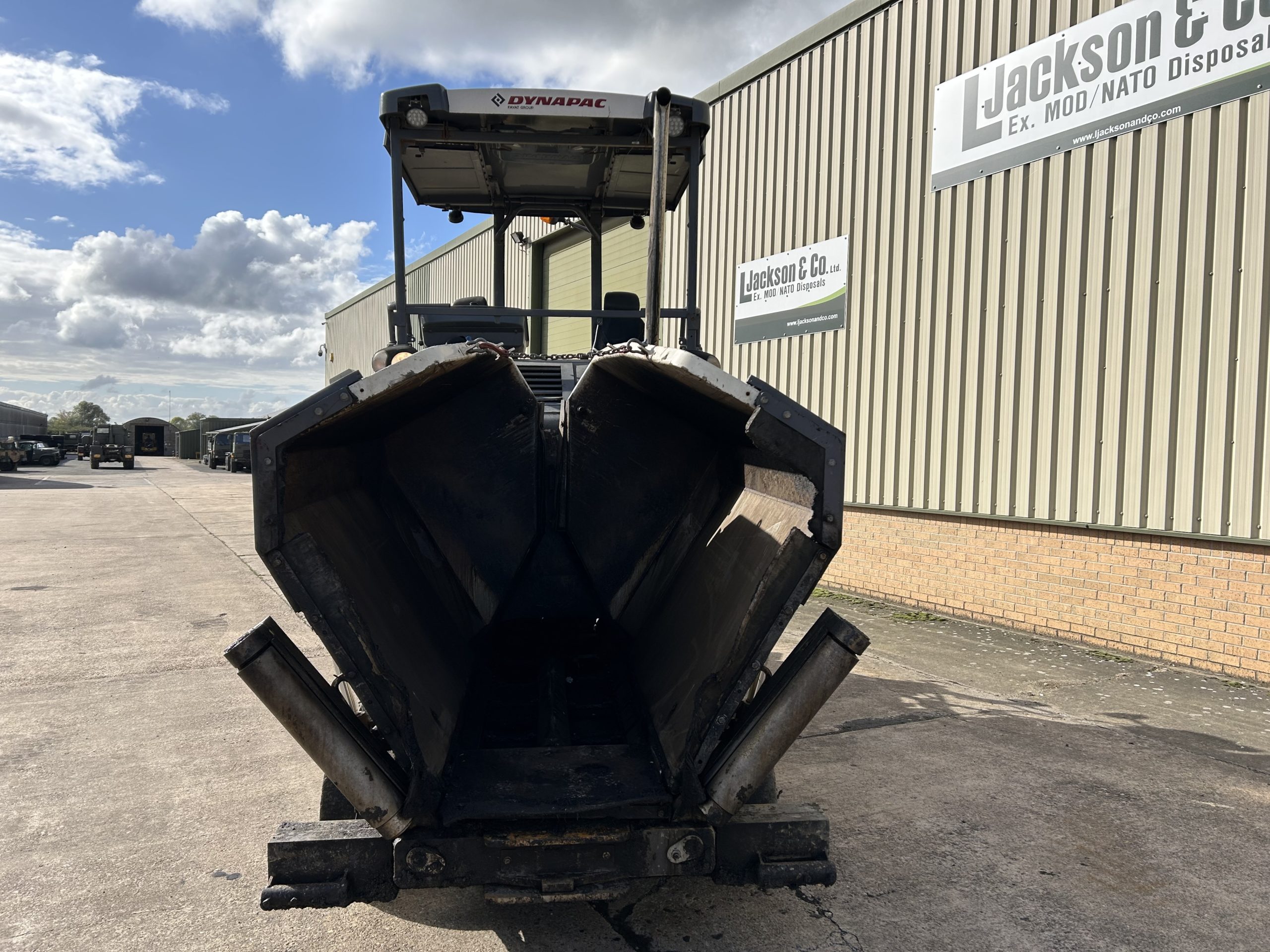 Dynapac SD1800W Paver