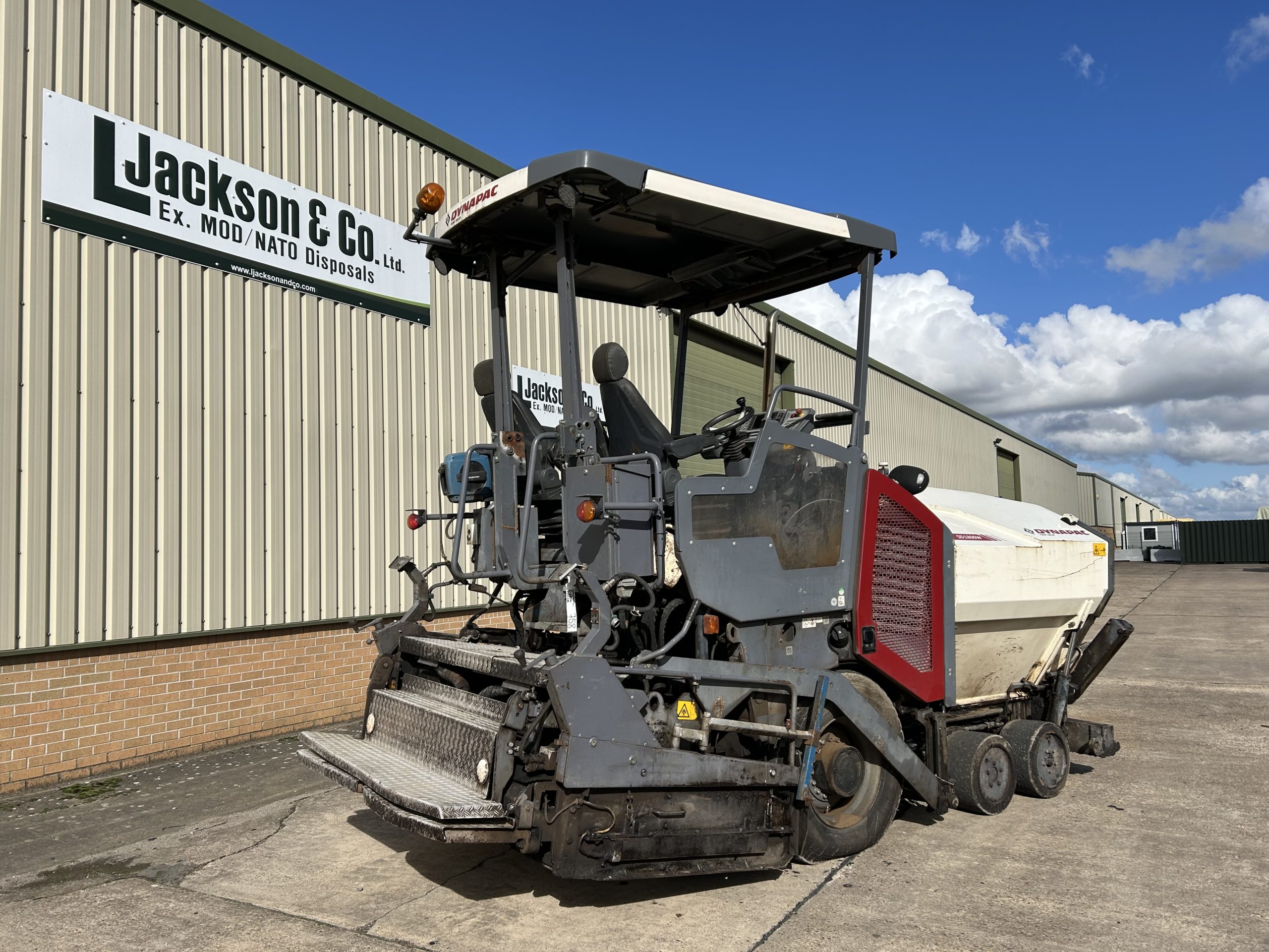 Dynapac SD1800W Paver