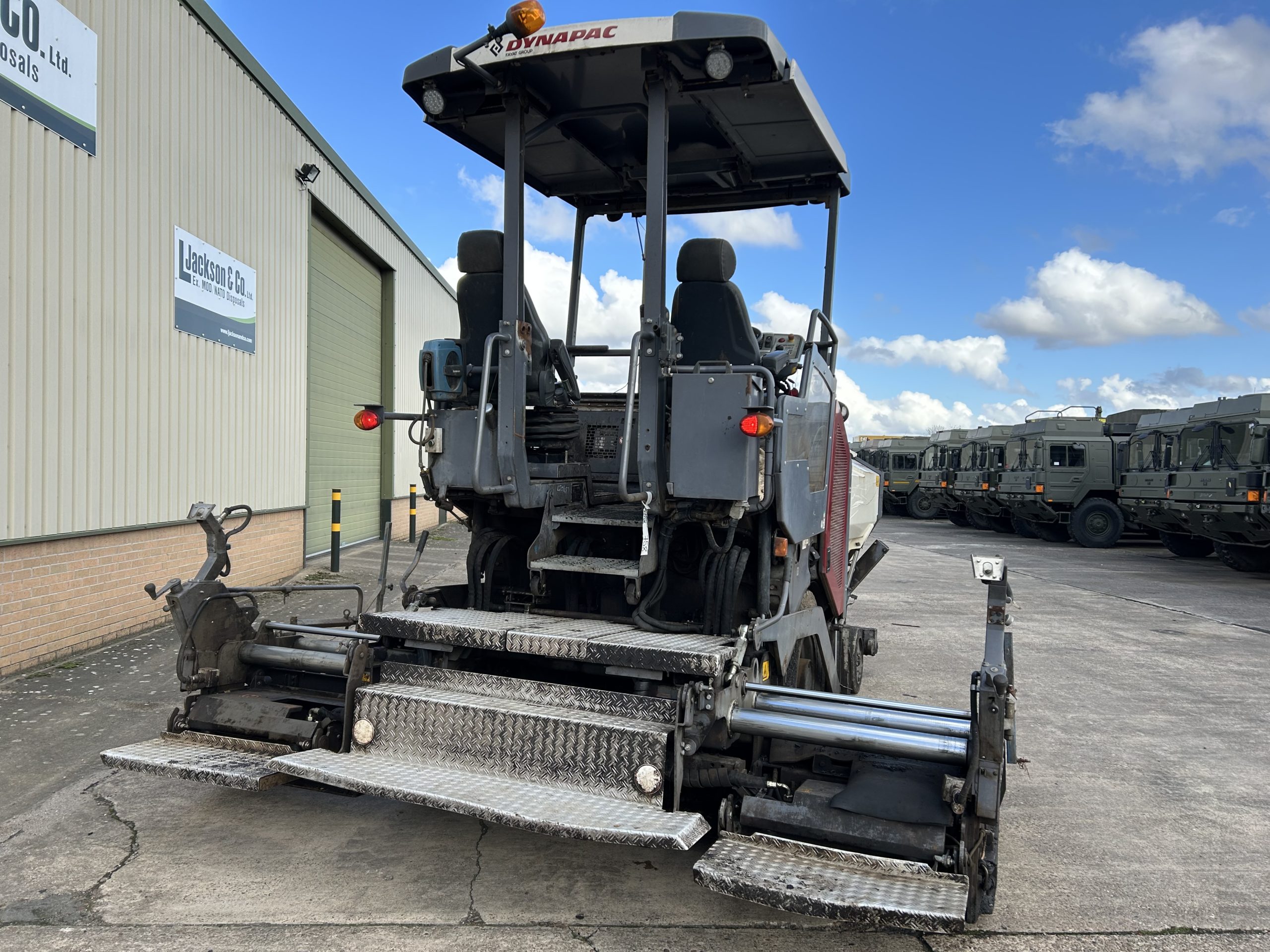 Dynapac SD1800W Paver