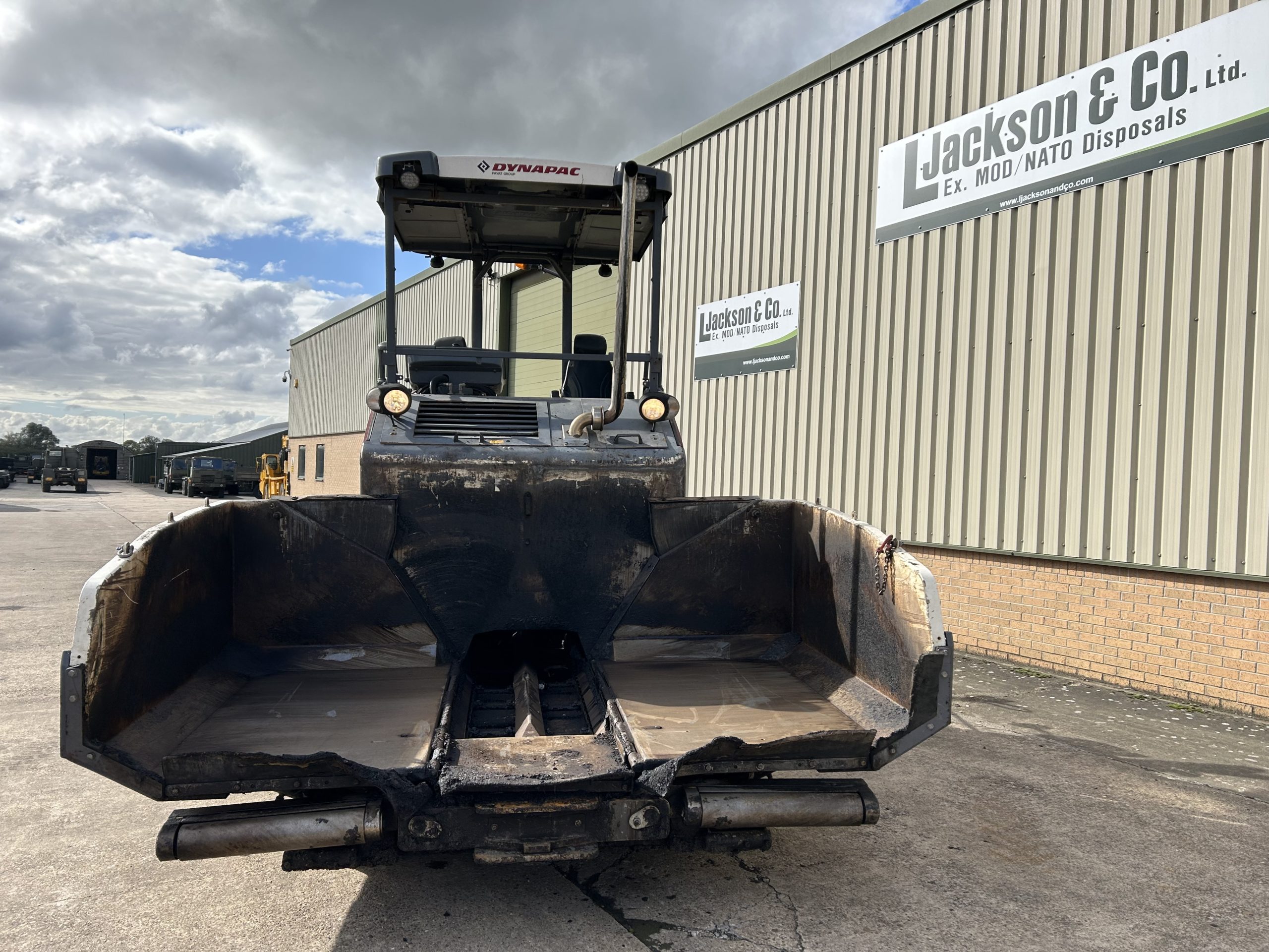 Dynapac SD1800W Paver