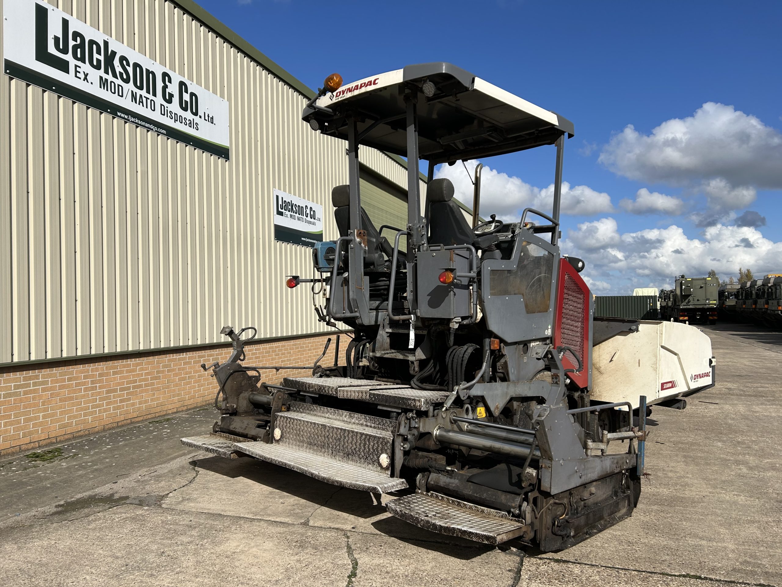 Dynapac SD1800W Paver