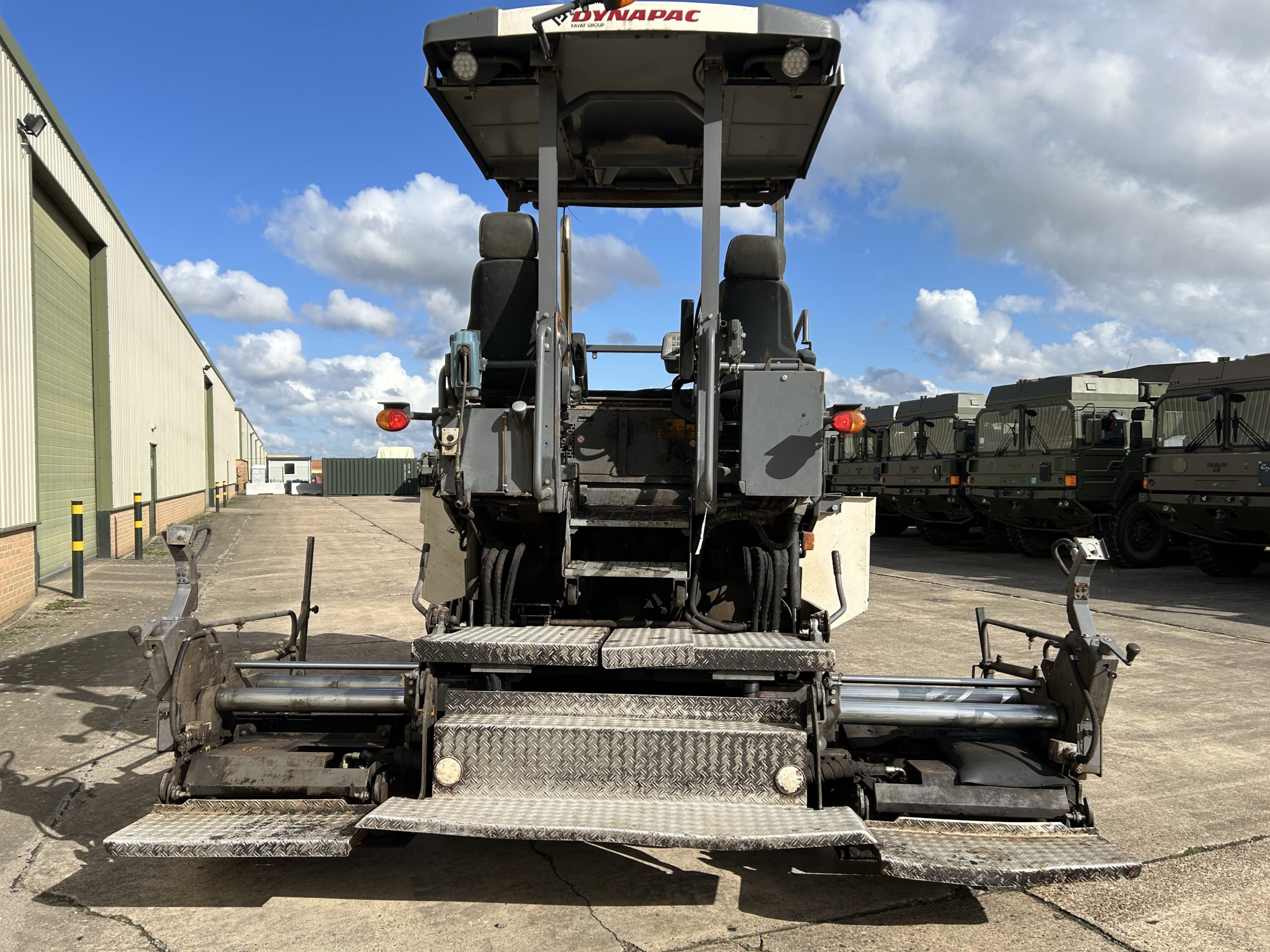 Dynapac SD1800W Paver