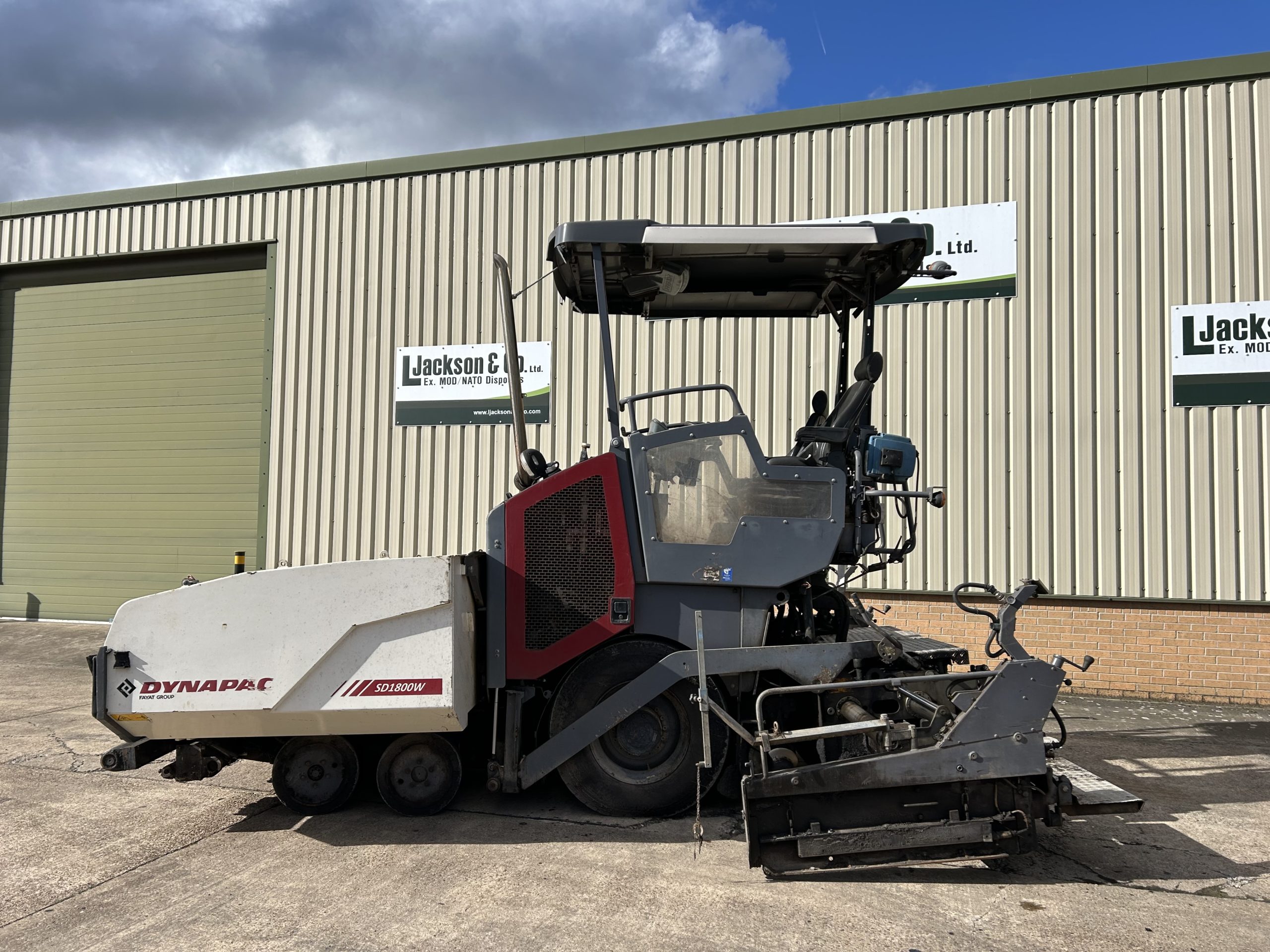 Dynapac SD1800W Paver