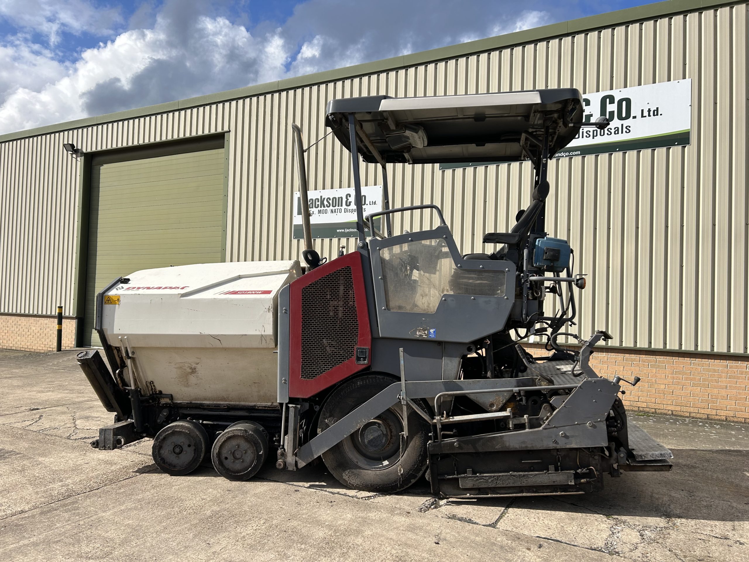 Dynapac SD1800W Paver