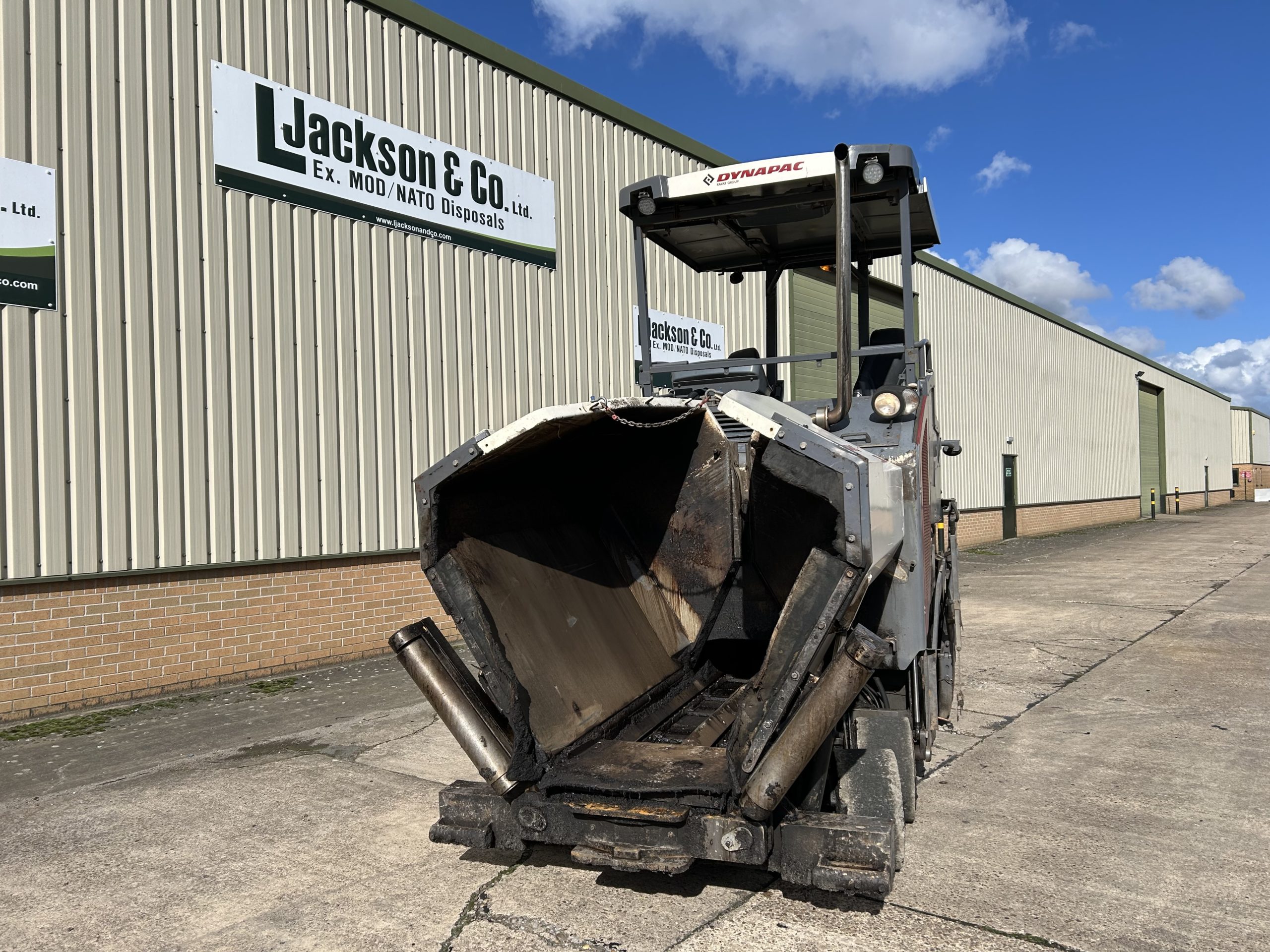 Dynapac SD1800W Paver