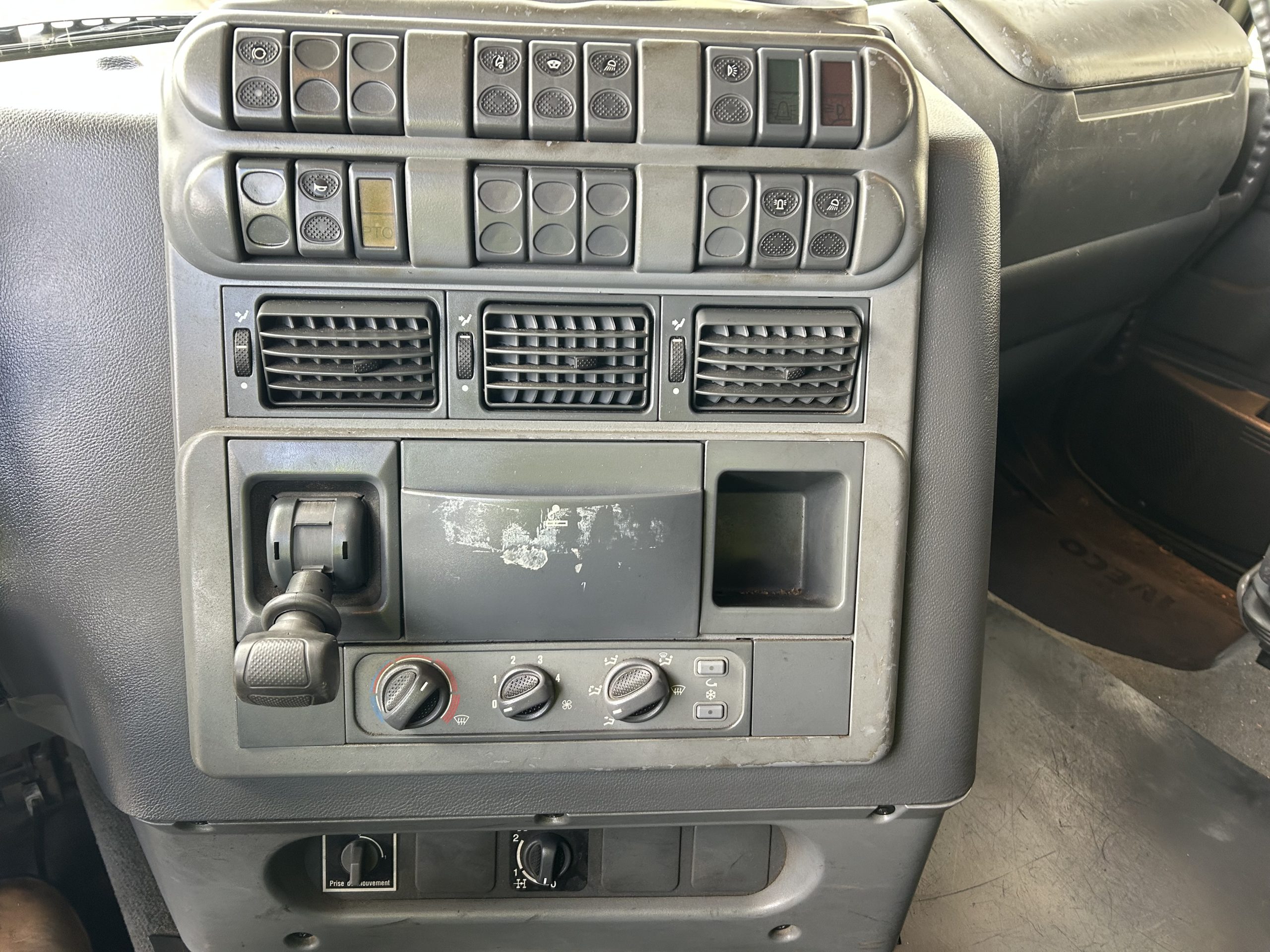 Iveco Stralis 6×4 Tractor Unit