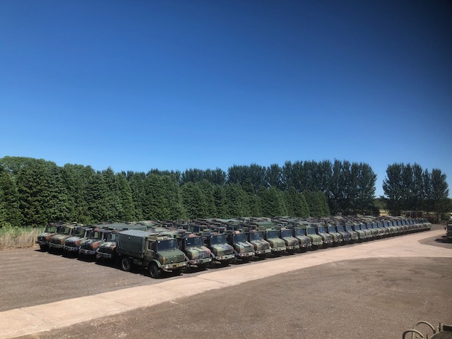Mercedes Unimog U1300L 4×4 Drop Side Cargo Truck