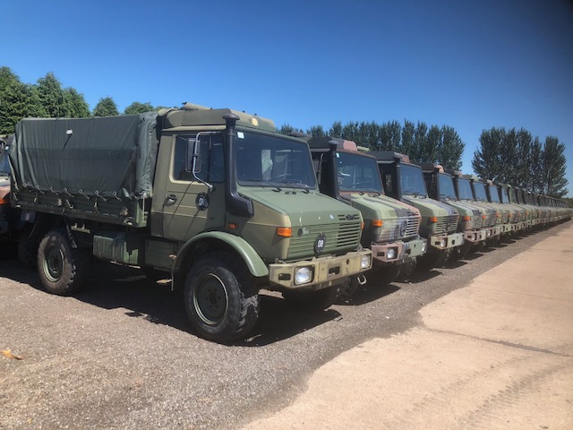 Mercedes Unimog U1300L 4×4 Drop Side Cargo Truck