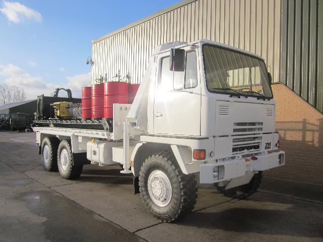 Bedford TM 6×6 service truck with de mountable body