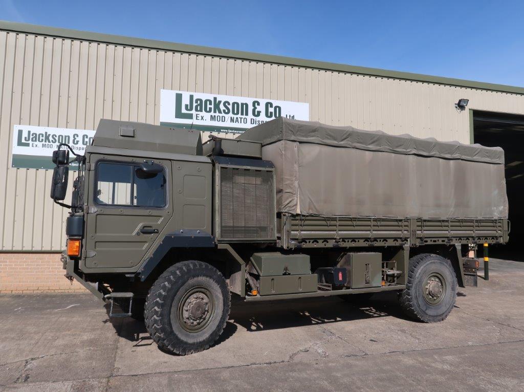 MAN HX60 18.330 4×4 Cargo Winch Truck