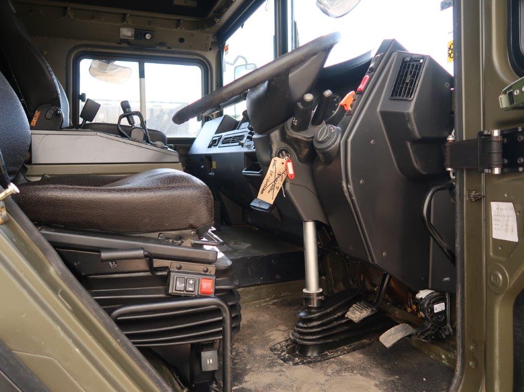 MAN HX60 18.330 4×4 Cargo Winch Truck
