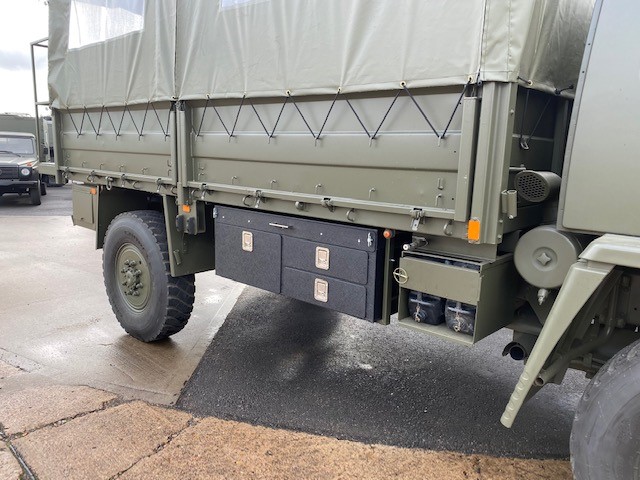 Leyland DAF 4×4 Shoot Vehicle Gun Bus
