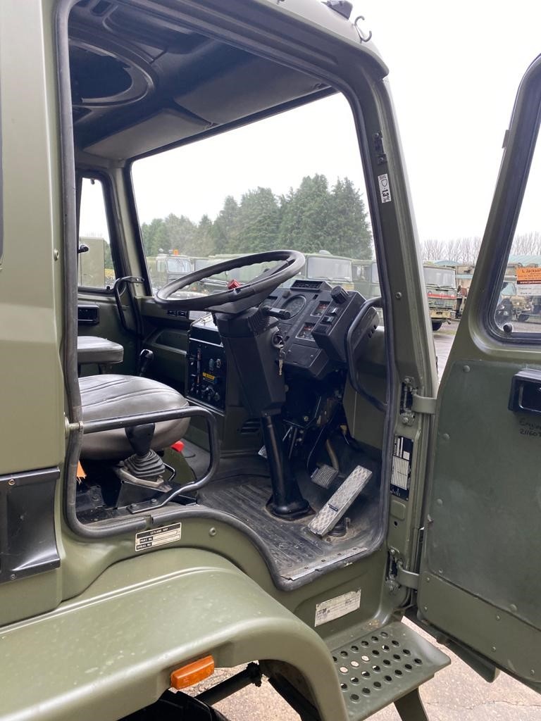 Leyland Daf 4×4 Shoot Vehicle/Gun Bus