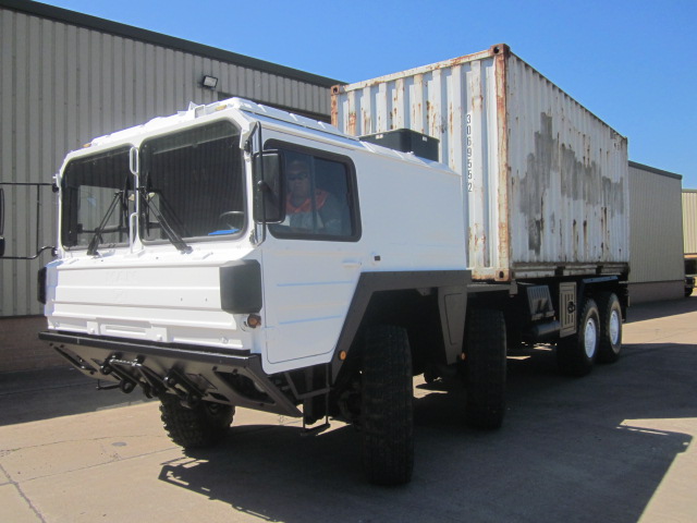 MAN Kat A1 15t 8×8 with Twistlocks