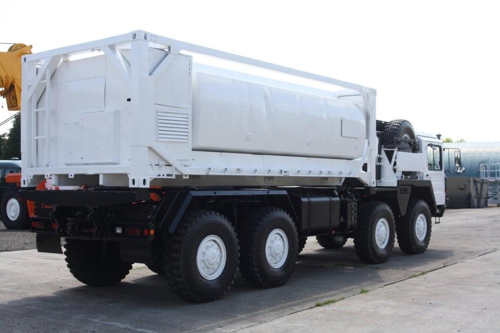 MAN Kat A1 15t 8×8 with Twistlocks