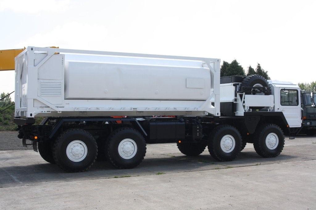 MAN Kat A1 15t 8×8 with Twistlocks