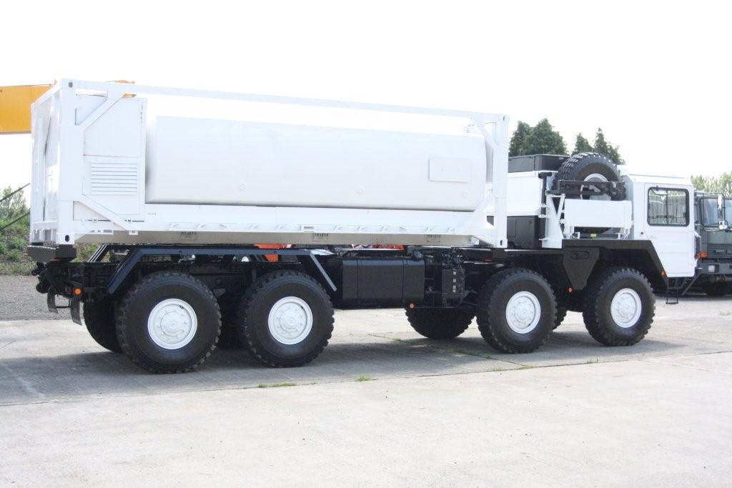 MAN Kat A1 15t 8×8 with Twistlocks