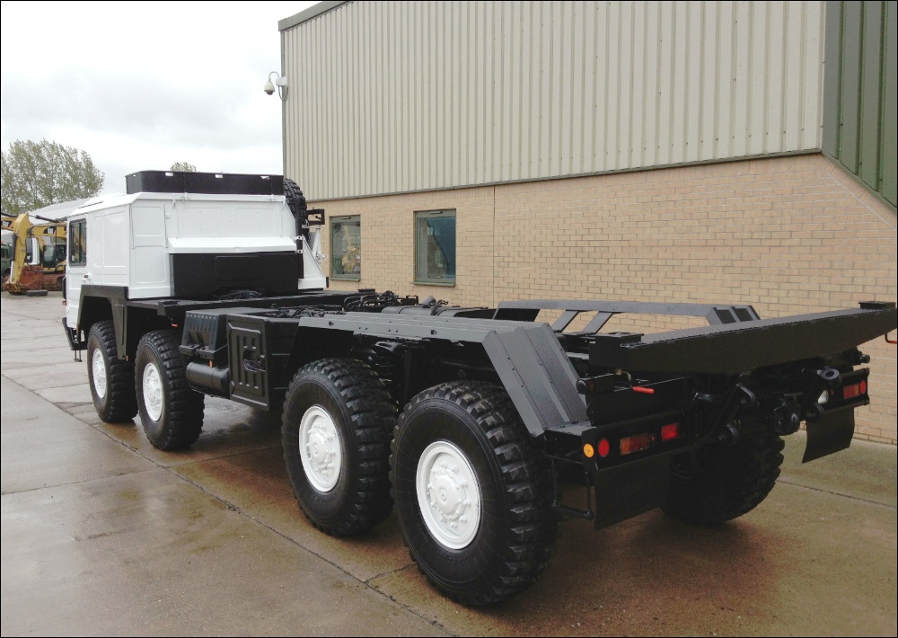 MAN Kat A1 15t 8×8 with Twistlocks