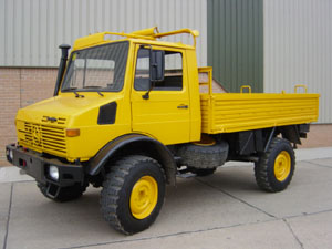 Mercedes Unimog U1300L 4×4 Drop Side Cargo Truck