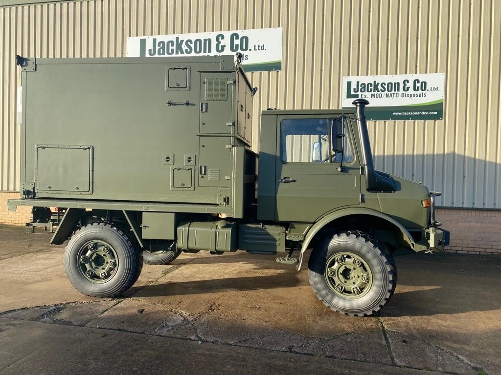 Mercedes Unimog U1300L Box Vehicle RHD Turbo