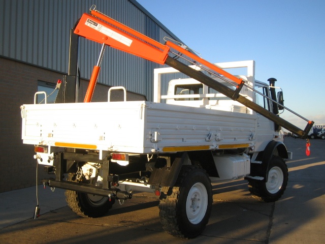 Mercedes Unimog U1300L 4×4 Crane Truck