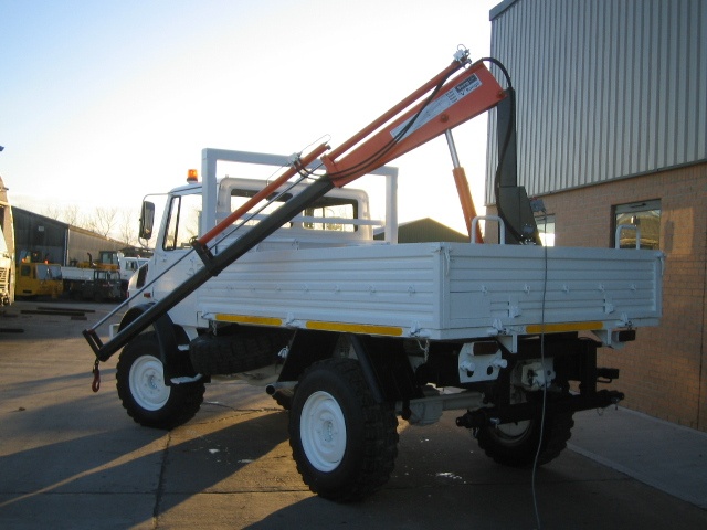 Mercedes Unimog U1300L 4×4 Crane Truck