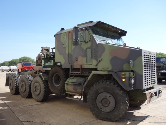 Oshkosh M1070 8×8 Tractor Units