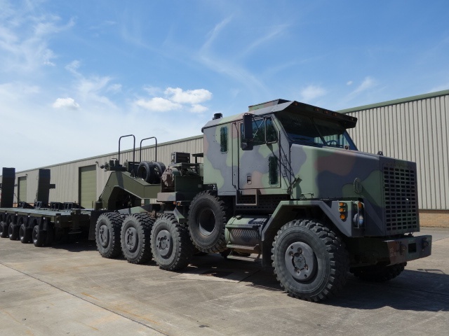 Oshkosh M1070 8×8 Tractor Units