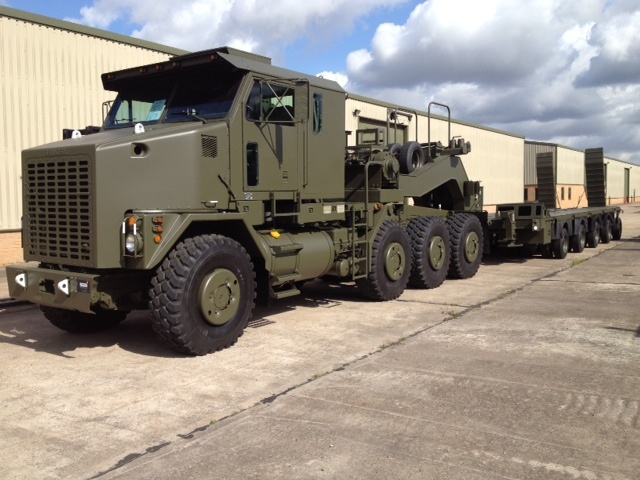 Oshkosh M1070 8×8 Tractor Units