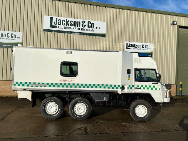 Pinzgauer 718 6×6 Ambulances