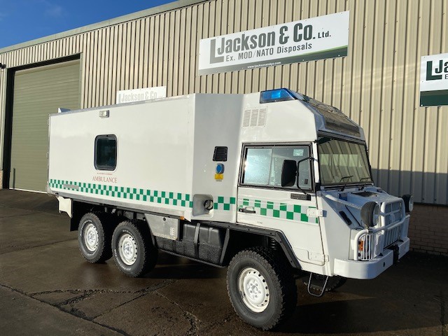 Pinzgauer 718 6×6 Ambulances