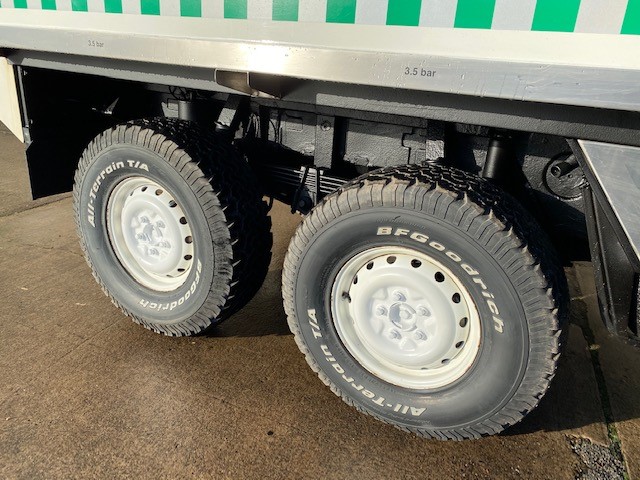 Pinzgauer 718 6×6 Ambulances