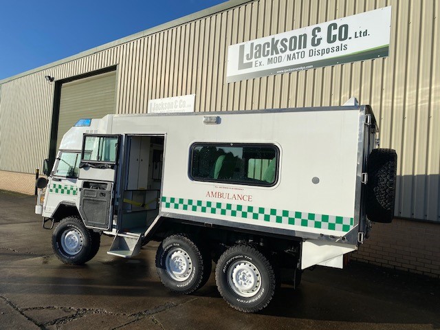 Pinzgauer 718 6×6 Ambulances