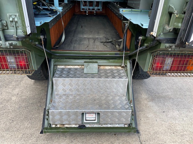 Pinzgauer 718 6×6 Support Vehicle
